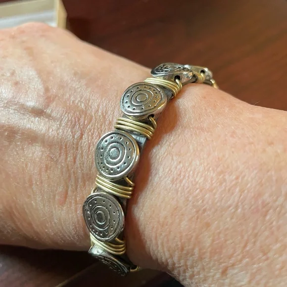 Mixed media bracelet - Picture 2 of 3